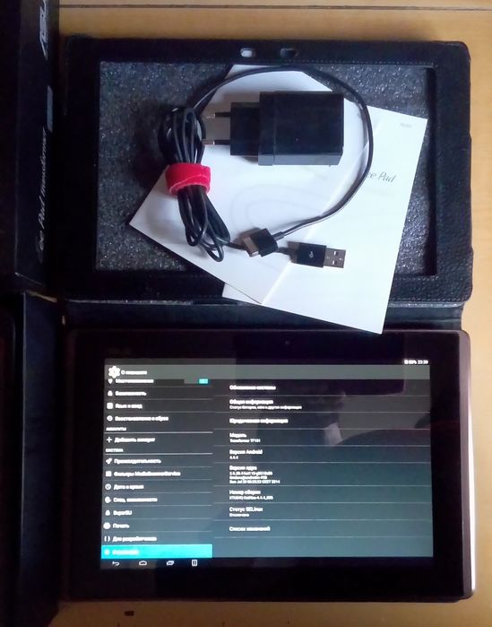 Планшет с док станцией ASUS TF 101.