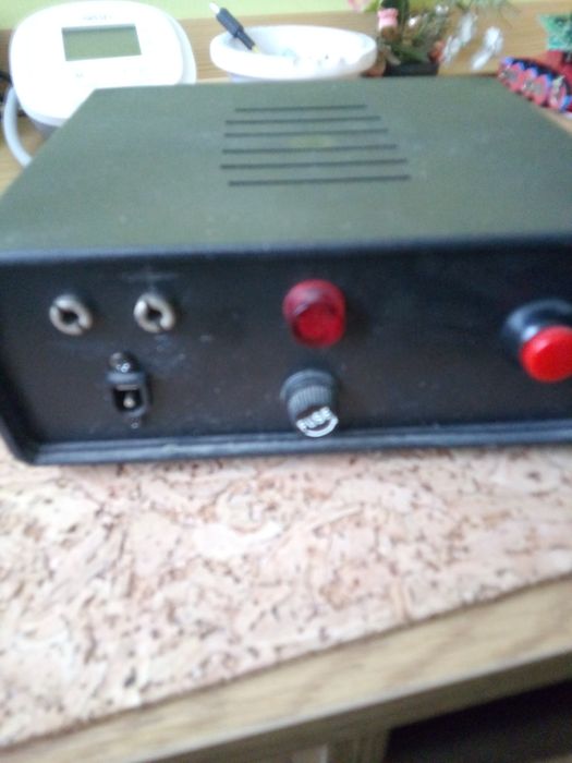 Zasilacz sieciowy 24v prądu stałego.