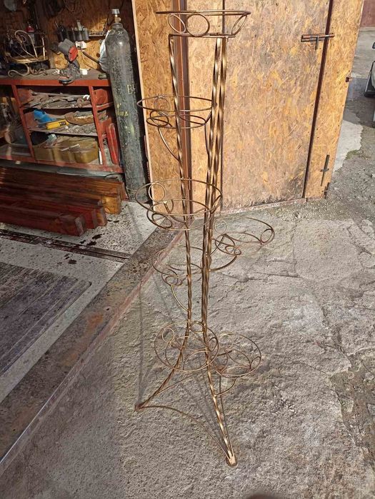 Продам підставку.