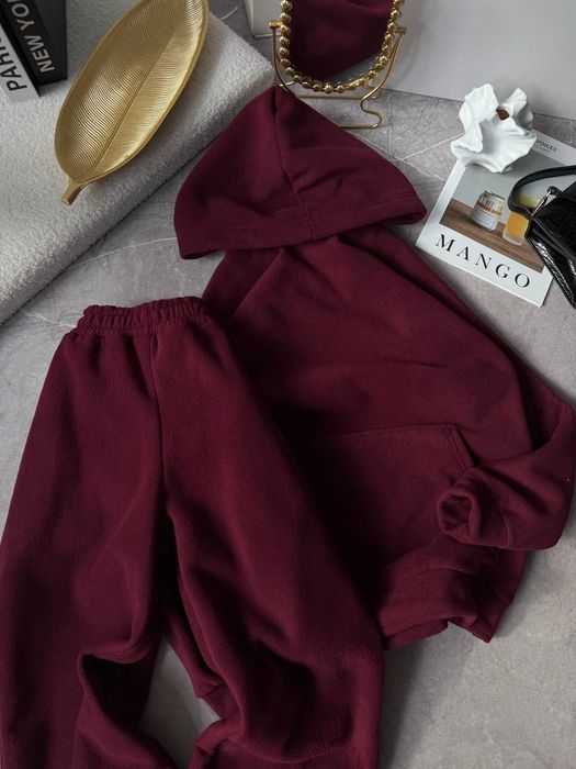 Жіночий теплі флісові костюмчики на кожен день