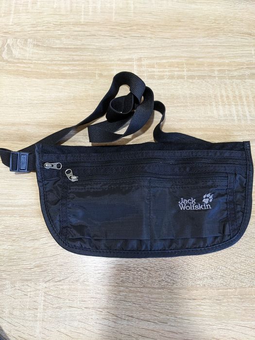 Гаманці туристичні поясні, нагрудні фірмові Jack Wolfskin, Travelite
