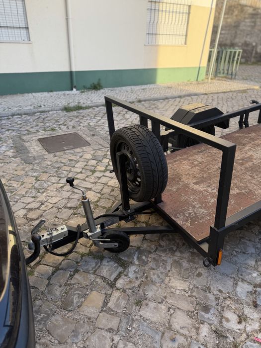 Atrelado rebaixado sem precisar de documento