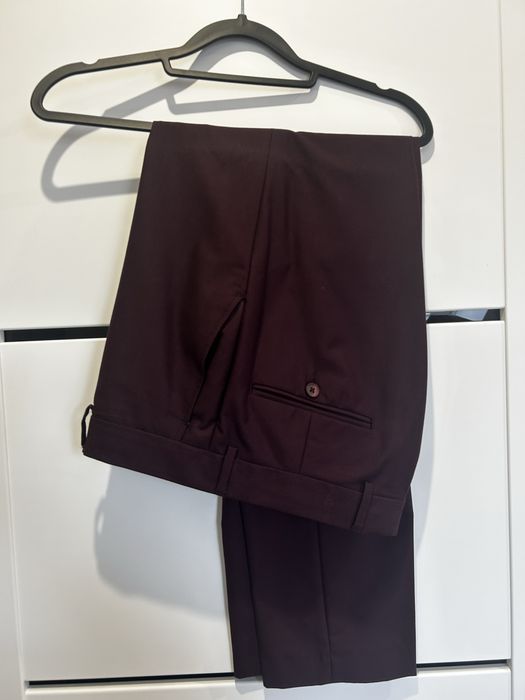 Sprzedam bordowy garnitur