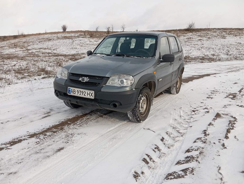 Продам ниву шевролє