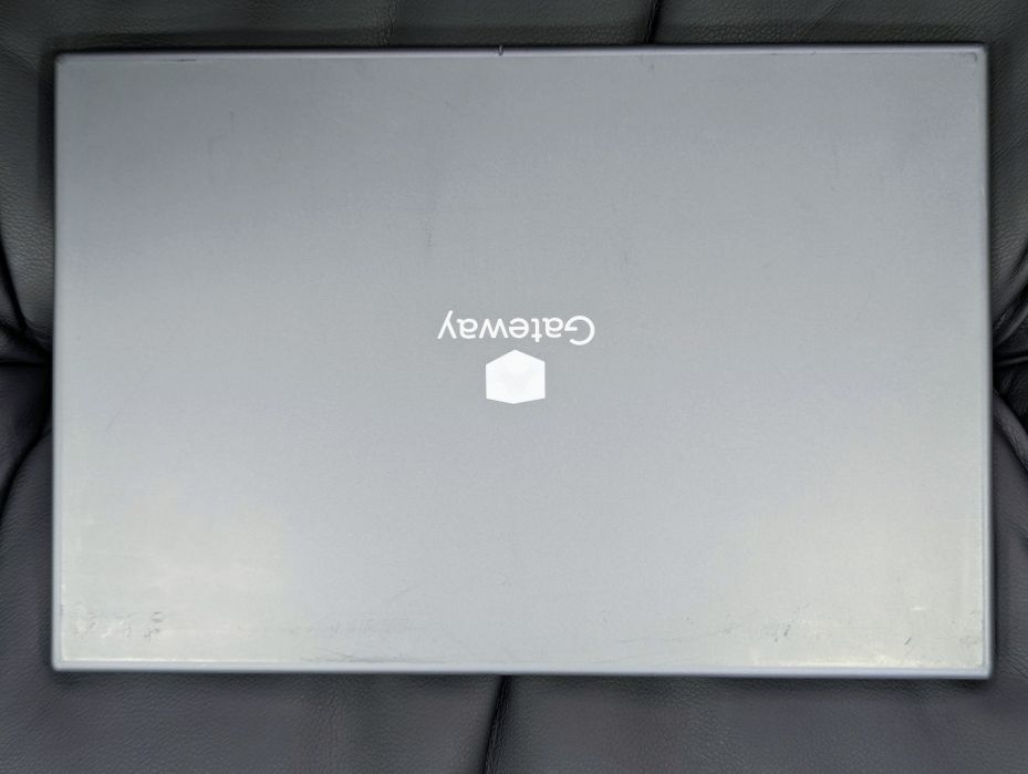 Тонкий ноутбук Gateway 15 AMD Ryzen 7 3700 8Gb DDR4 128-1Tb SSD m.2