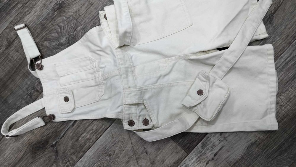 Джинсовий комбінезон з шортами бермудами