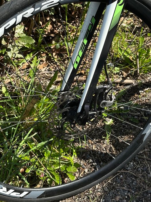 Giant Defy Advanced - Carbono Shimano 105