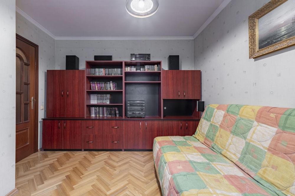 Продаж 3к квартири Київ, Верховинна 87 (метро Житомирська)