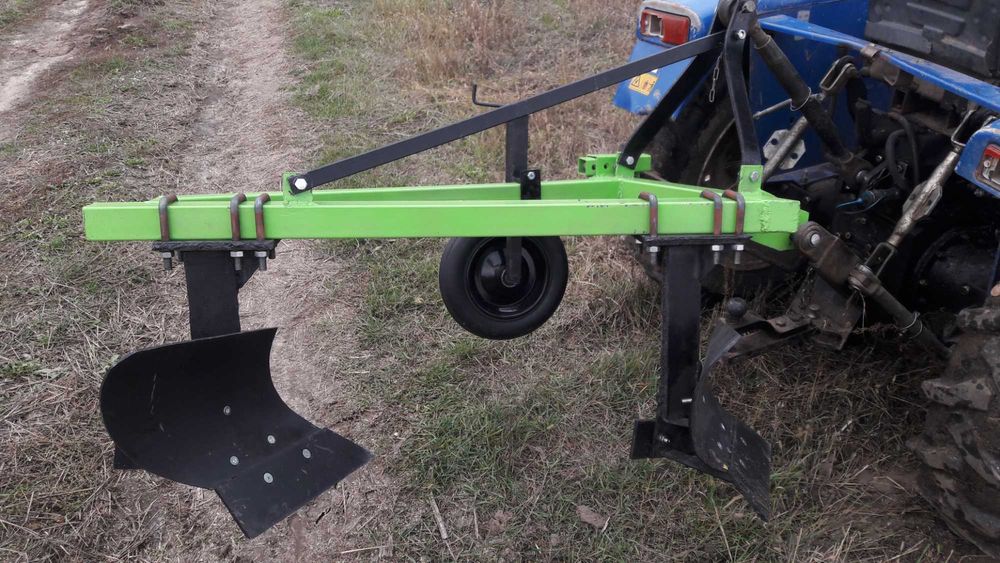 Плуг  для мінітрактора  від виробника