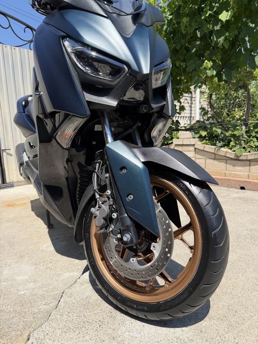 Yamaha X-Max 250 2022 год