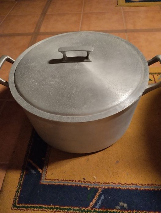 Tacho grande alumínio fundido