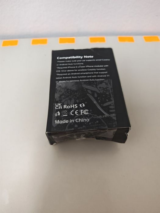 Mini bezprzewodowy adapter 2-w-1 (CarPlay / Android Auto)