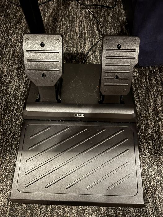 Volante HORI Ápex (PS5/PS4/PC) NOVO