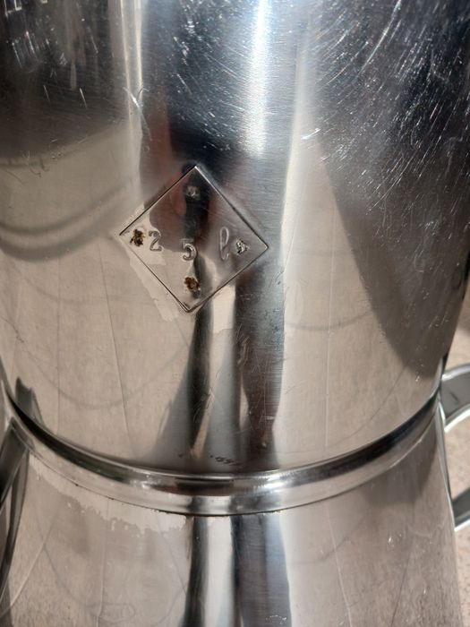 Almude de inox 25Litros 30€