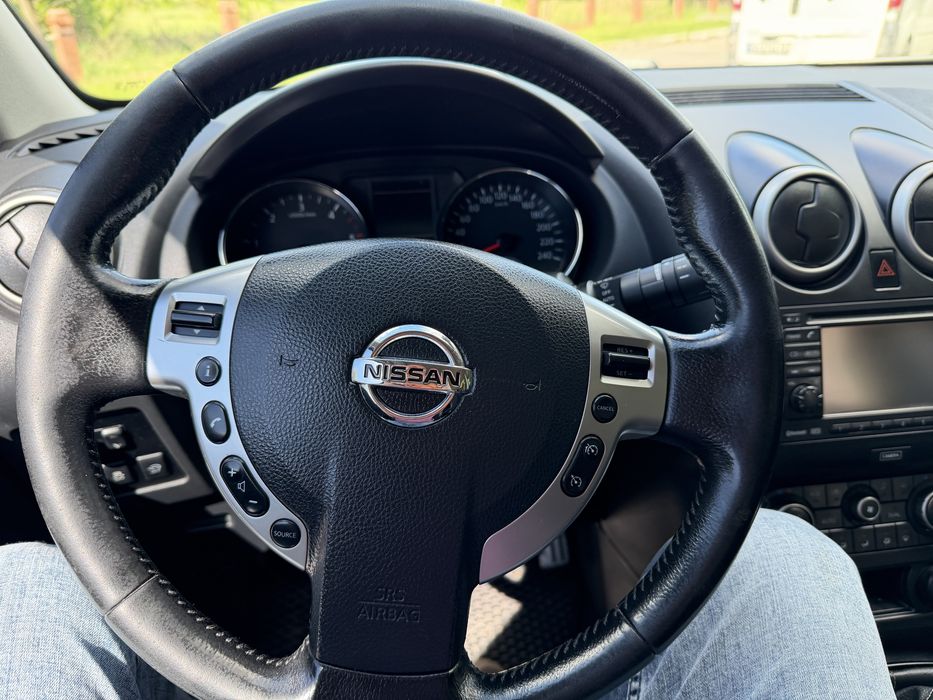 Nissan Qashqai  2013