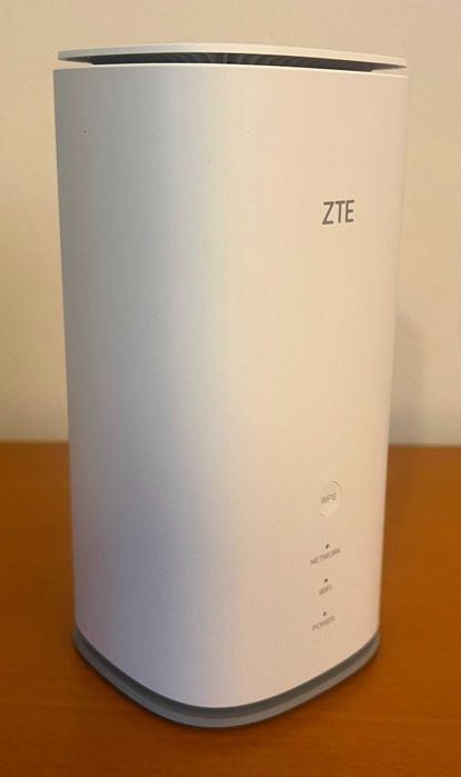 Router 5G ZTE MC8020  LTE do 5,4 Gb/s na kartę sim