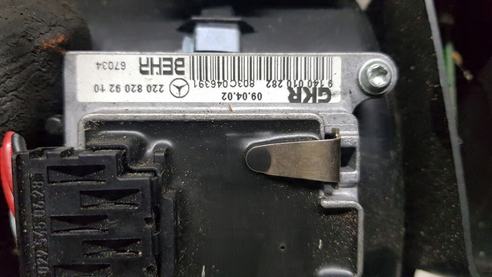 Mercedes ml W163 Nagrzewnica Opornica tył