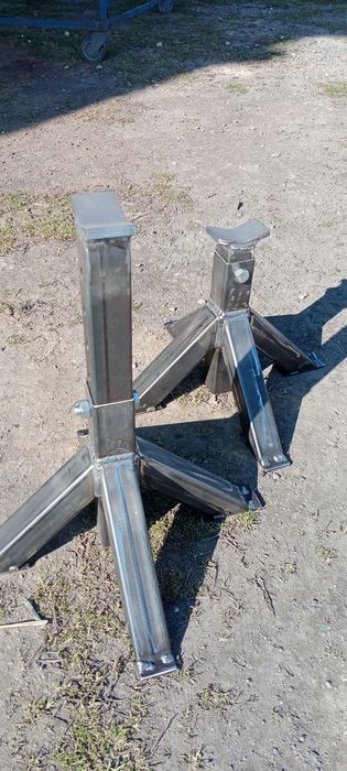 Stojak kobyłki samochodowe
