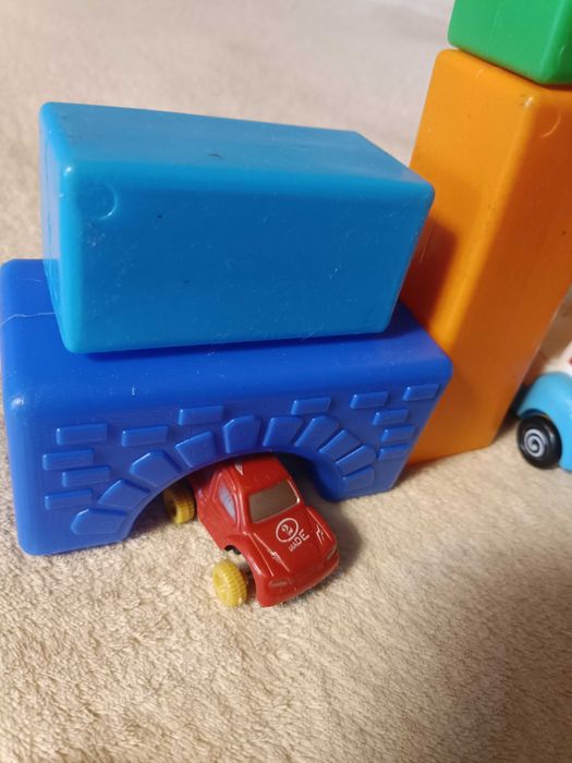 Кубики, машинки одним лотом