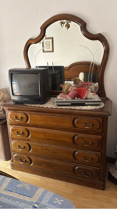 Vendo quarto de casal completo + Secretaria de escritório