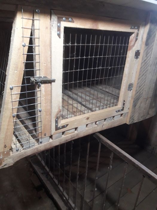 Продам клітку для кролів
