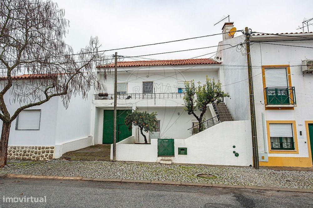 Moradia T4 para venda