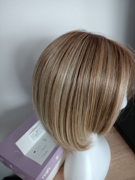 Peruka damska blond włosy