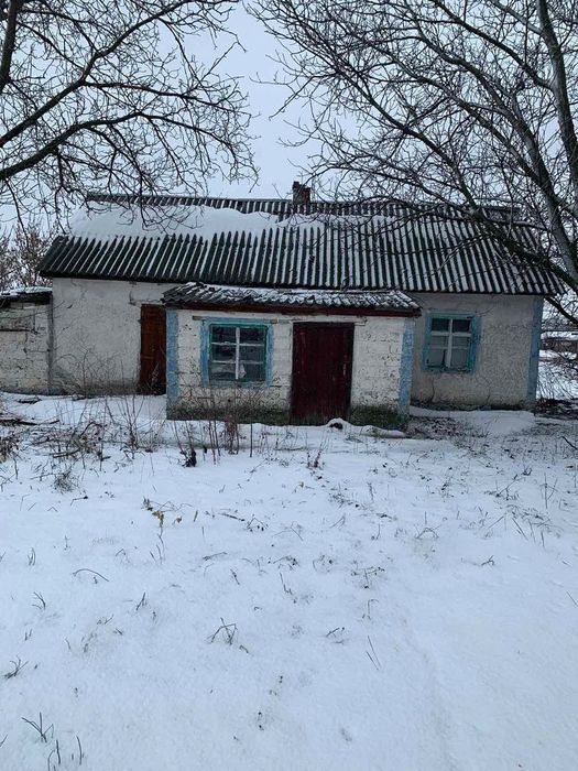 Комлекс будівель загальною площею 135 кв.м 2 приміщеня