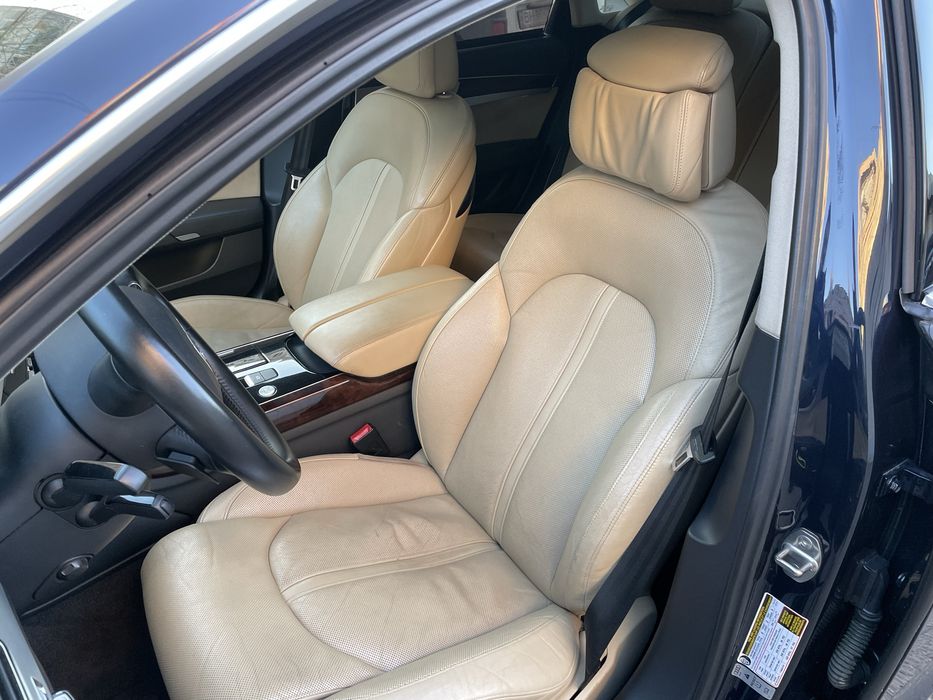 Audi A8 2013 (короткая база)