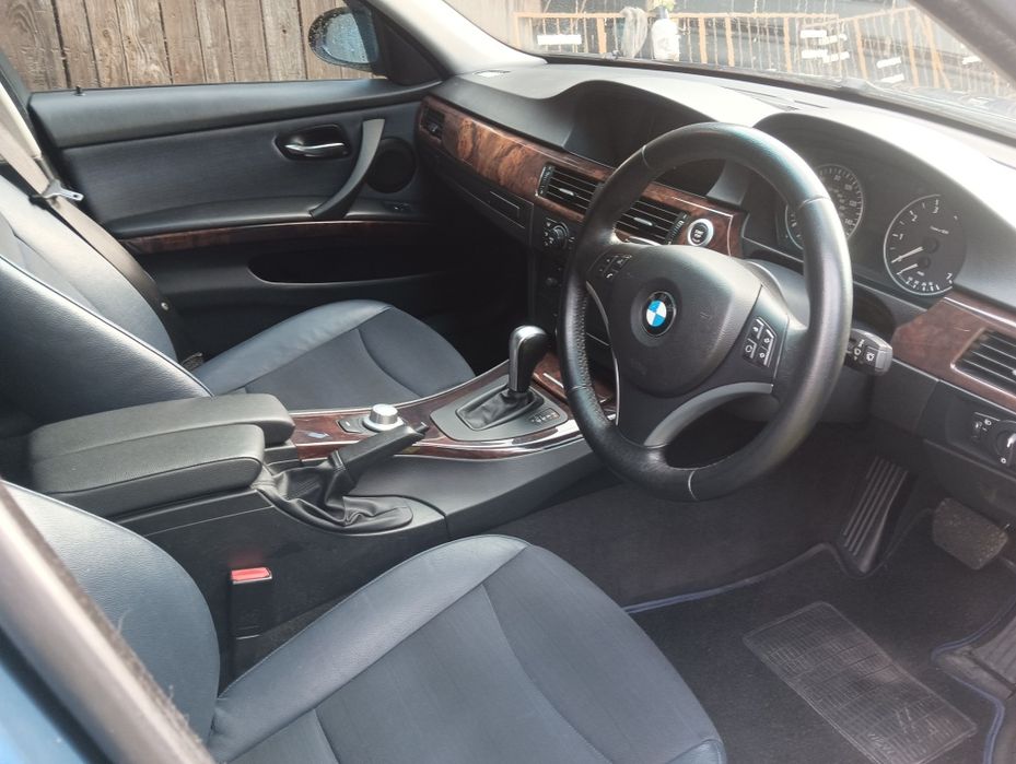BMW e90 na części 2.0 benzyna mysticblau