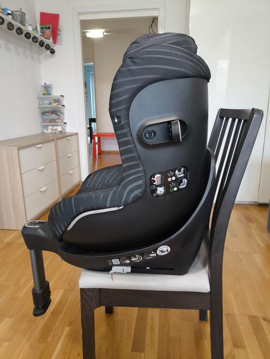 Sprzedam foteliki GB VAYA i GB VAYA 2 z sensor safe.