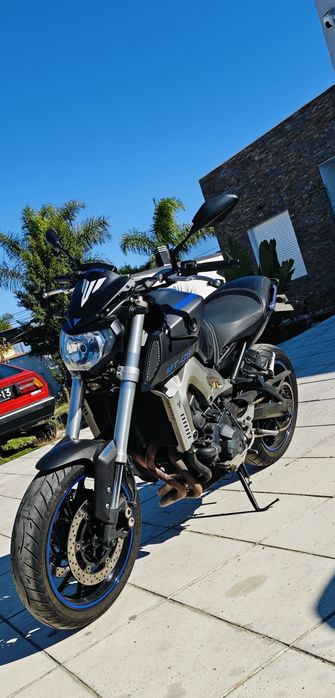 Yamaha Mt 09 com extras