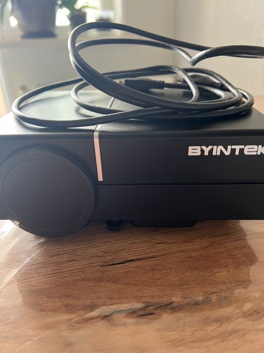 Проектор Byintek k8