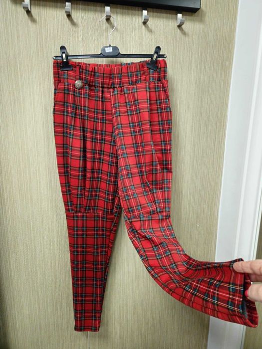 Spodnie czerwona kratka Minouu M/L Polska !!!