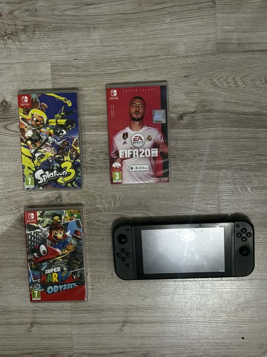 Nintendo switch plus 3 gry