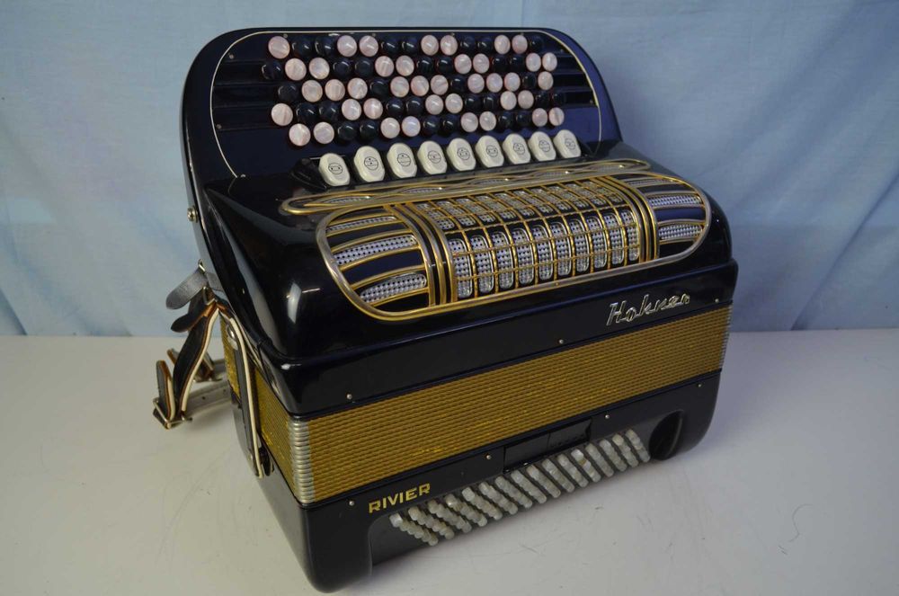 Acordeao hohner Riveira III 3 Voz 96 Baixos, N 02