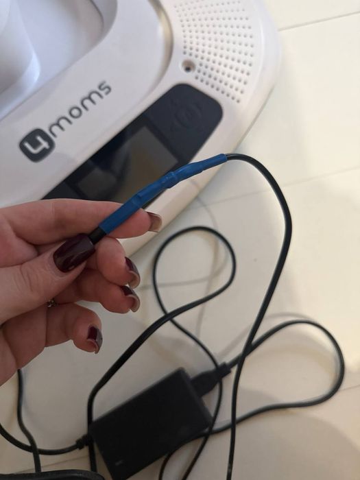 4moms заколисуючий центр