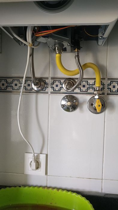 Técnico e Instalador de Gás / Reparação de esquentadores