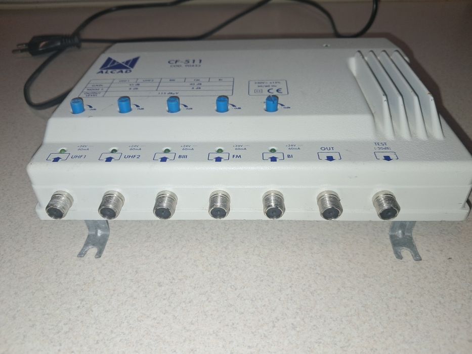 Усилитель многодиапазонный Alcad CF-511