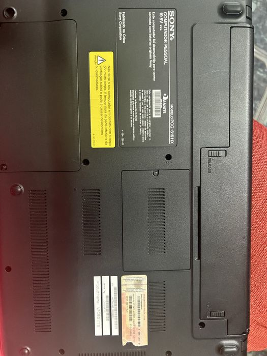 Lap top Sony VAIO VPCEG17FB  ótimo estado com carregador