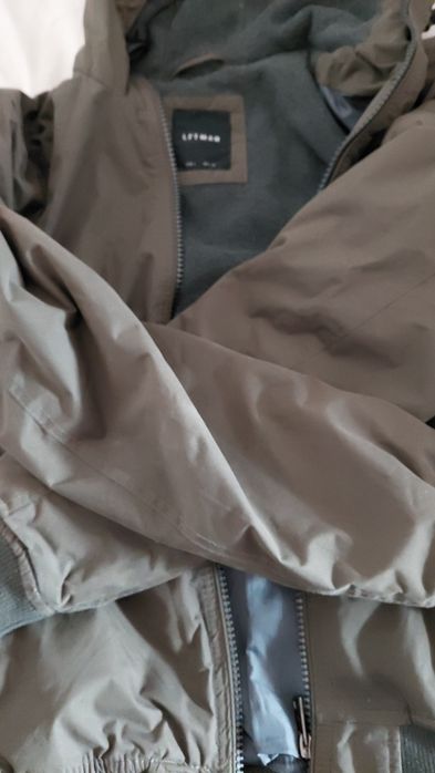 Casaco verde azeitona