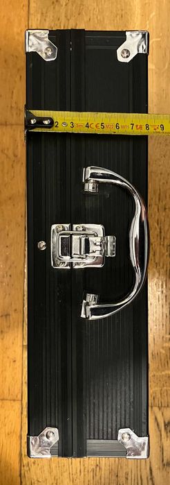 Caixa de alumínio preta 28cmx24cmx8cm