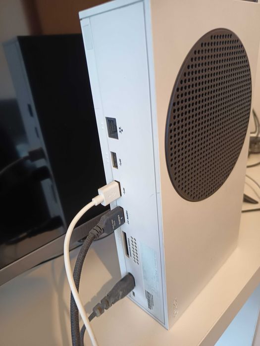 XBOX Series S com Base de Carregamento e Bateria Recarregável