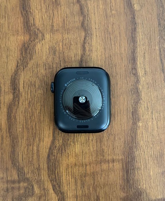 Apple Watch SE GPS 44mm Midnight – Bateria 100%