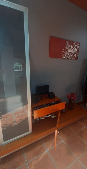 Móvel com Vitrine