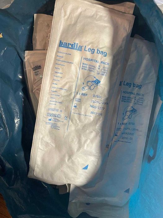 Lote 130 Sacos de Urina Bardia – Novos e Prontos a Usar