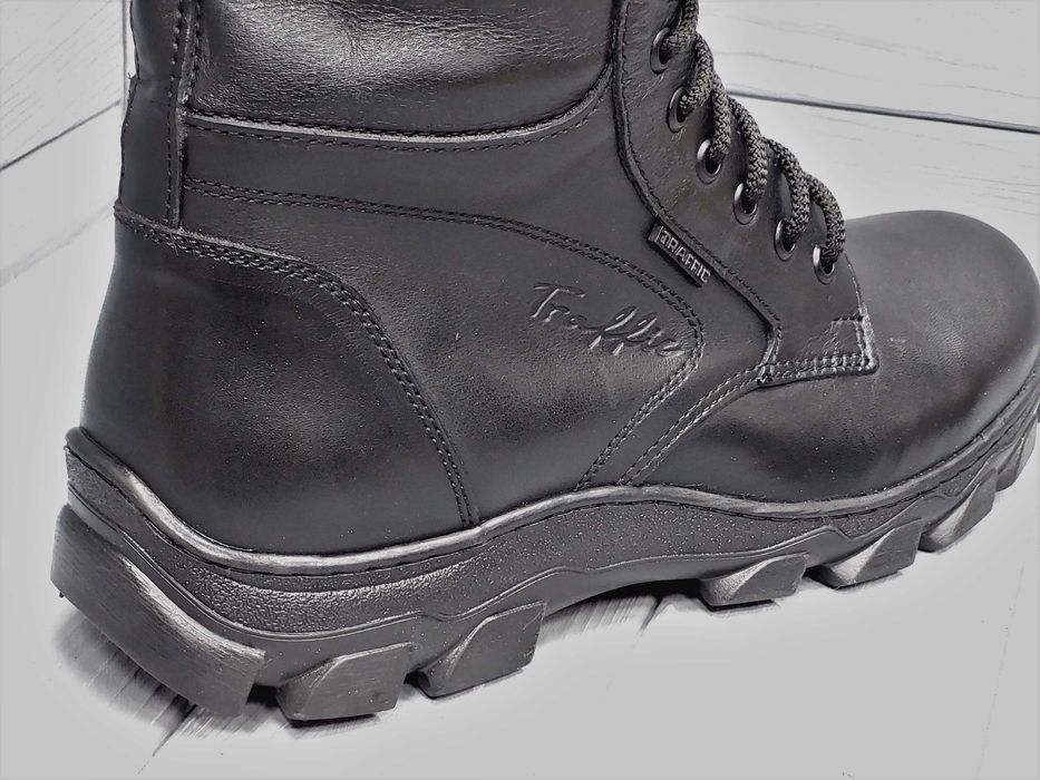 Кожаные мужские черные прошитые берцы демисезонные без меха осень!!!