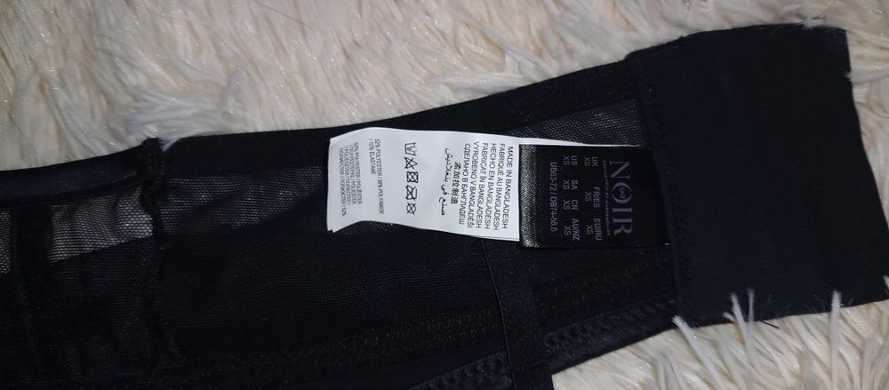 Biustonosz  gorset  Hunkemöller XS koronkowy czarny z metką