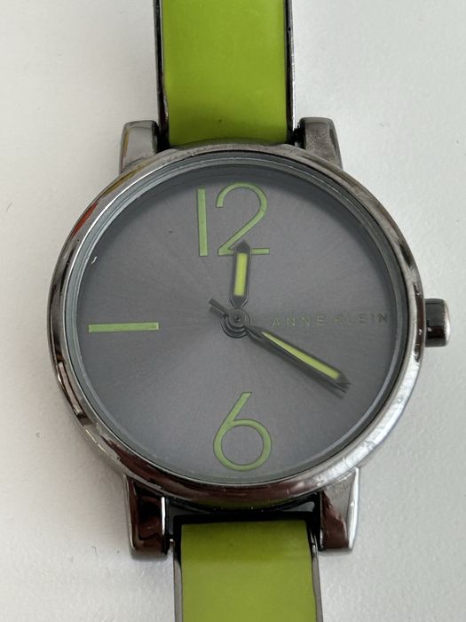 Годинники Anna Klein