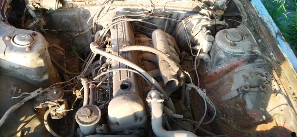 Nissan LD28 Laurel Gloria: 100 $ - Блок цилиндров и его части Одесса на Olx